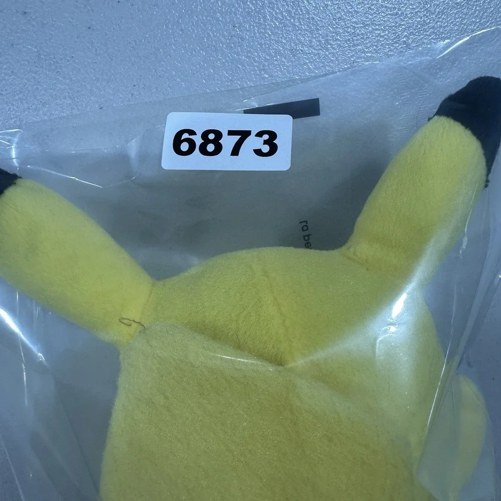 Tomy Pokemon Pikachu 8